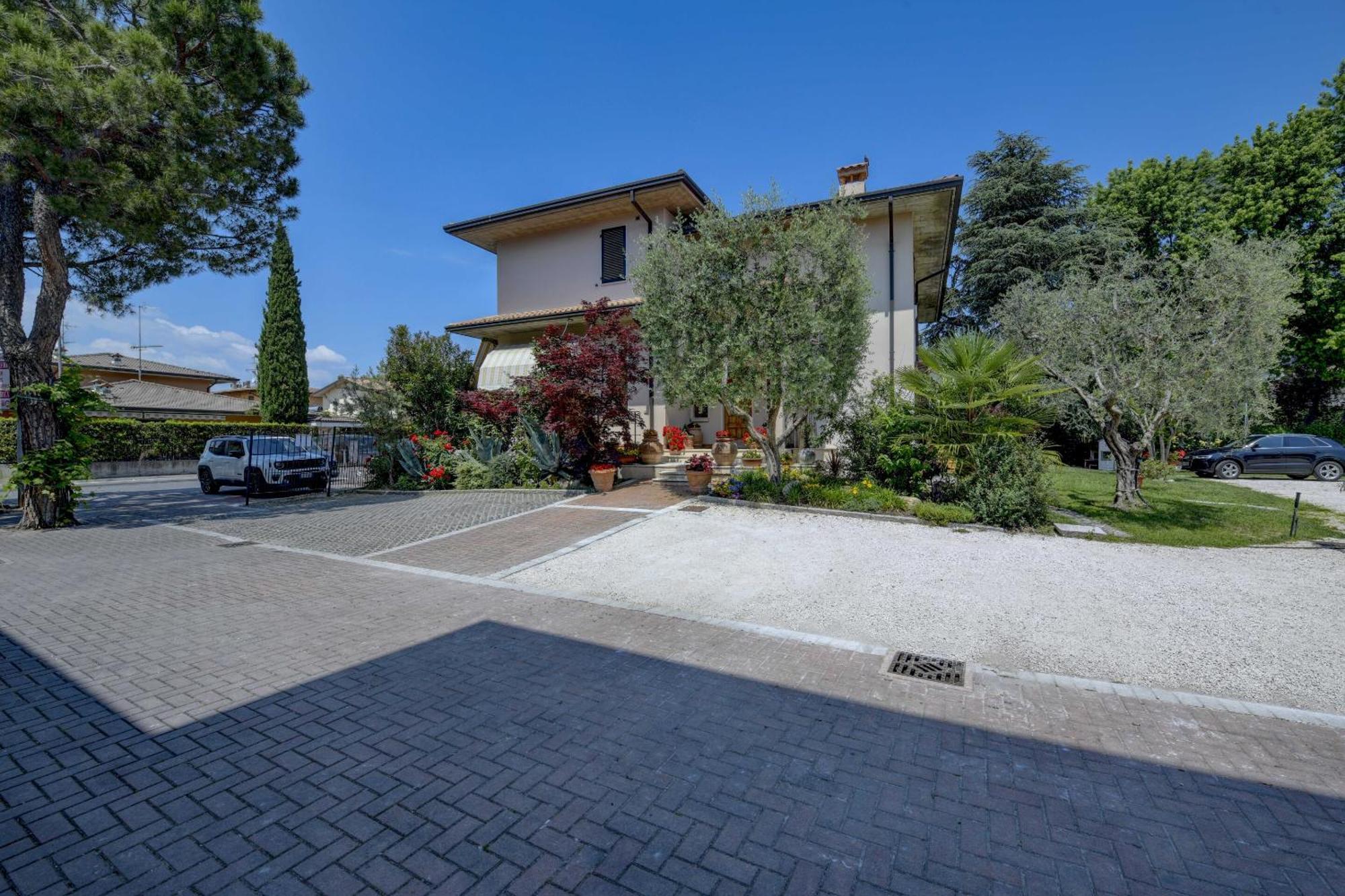 Appartamenti America Sirmione Room photo